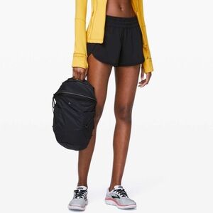 Lululemon tracker short V 8 black lined swift lightweight running shorts